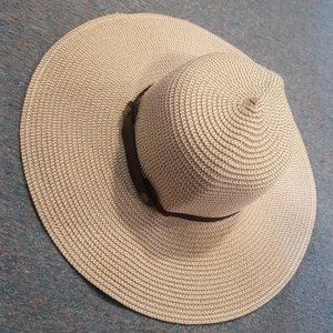 Gold Coast Wide Brim Sun Hat